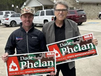 Rick Perry Dade Phelan.JPG